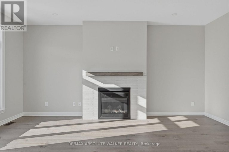 29674696/803-antonio-farley-street/camelot/ottawa/ontario/K4A5N3_13