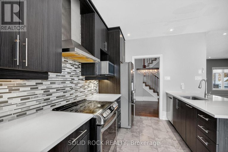 29092513/118-wilhelmina-place/riverside-southgloucester-glen/ottawa/ontario/K4M0B4_15