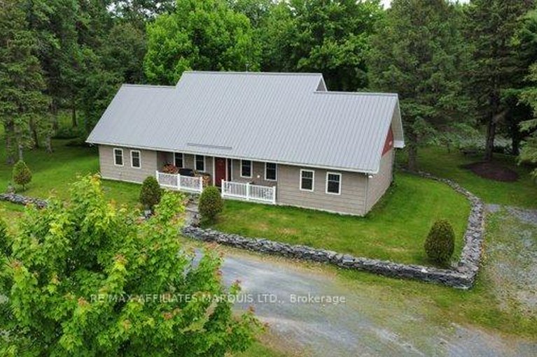 29487393/20158-celtic-lane-w/south-glengarry-charlottenburgh-twp/south-glengarry/ontario/K0C1N0_18