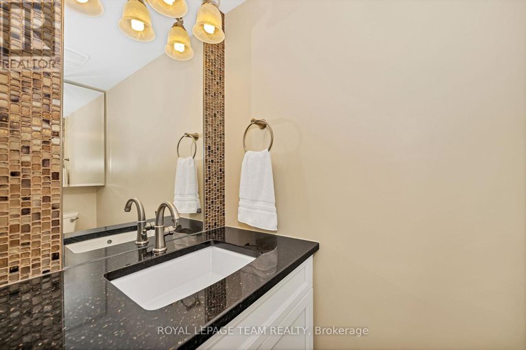 28513863/1-1121-bavlie-avenue/billings-bridge/ottawa/ontario/K1H8P3_15