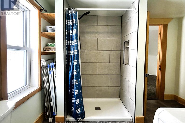 29413176/10030-glen-stewart-road/south-dundas-matilda-twp/south-dundas/ontario/K0E1C0_18