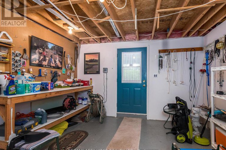 28461946/32-mika-street/stittsville-north/ottawa/ontario/K2S1K8_23
