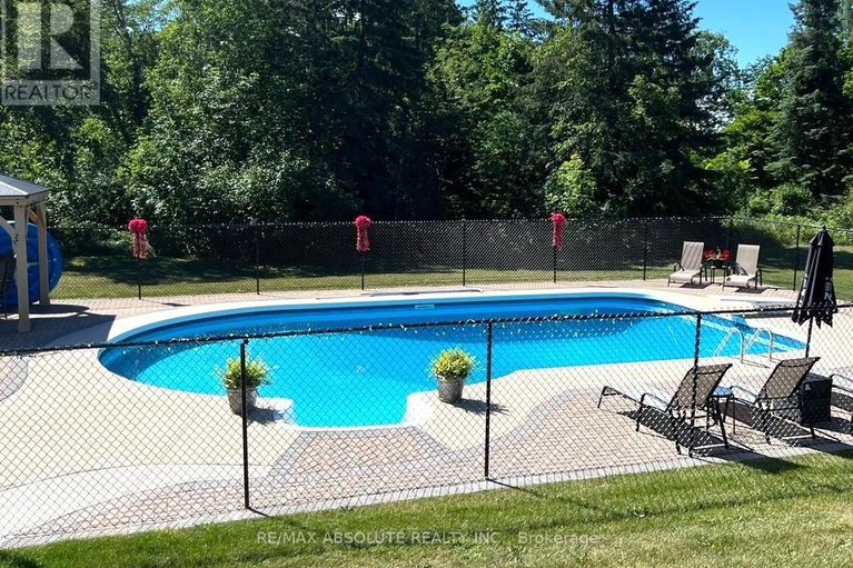 29301137/131-burns-drive/mcnabbraeside-twps/mcnabbraeside/ontario/K0A1G0_45