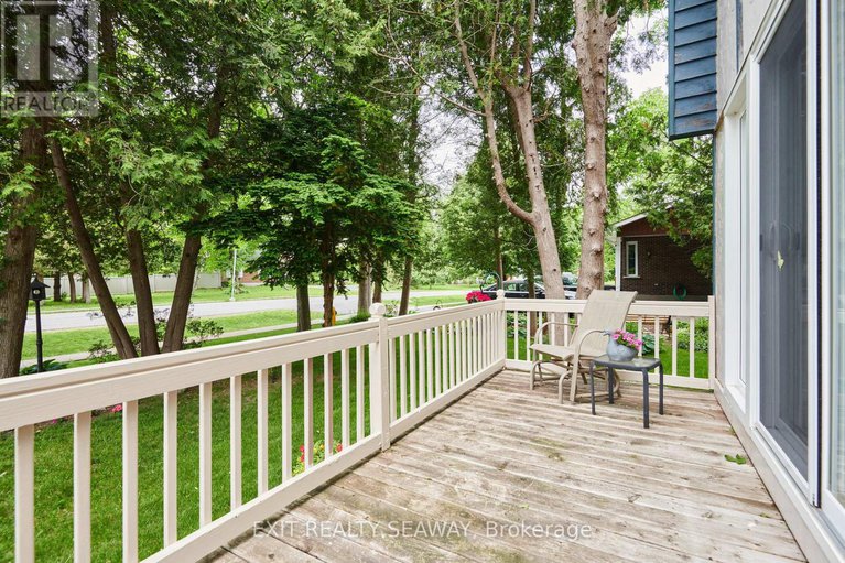 28431917/38-spruce-street/ingleside/south-stormont/ontario/K0C1M0_3
