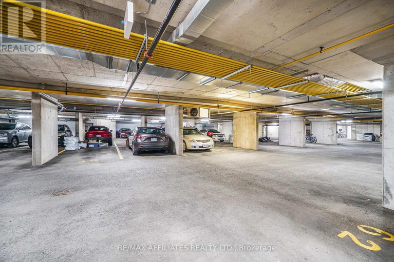28356424/a-330-everest-private/elmvale-acres/ottawa/ontario/K1G4E4_13