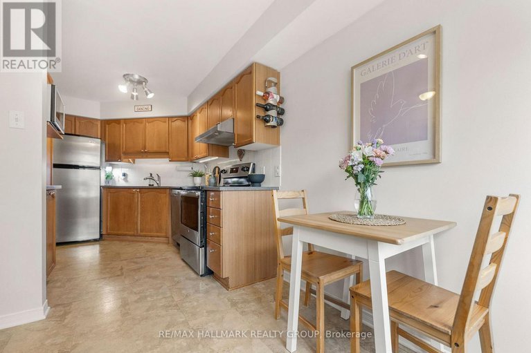 28280544/110h-centrepointe-drive/centrepointe/ottawa/ontario/K2G6K3_11