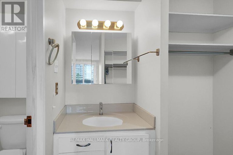 28608351/410-1081-ambleside-drive/woodroffe/ottawa/ontario/K2B8C8_20