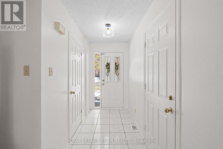 29595400/71-furlong-crescent/bridlewood/ottawa/ontario/K2M2H9_3