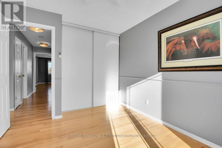 29228348/6370-sablewood-place/chapel-hill/ottawa/ontario/K1C7M3_28