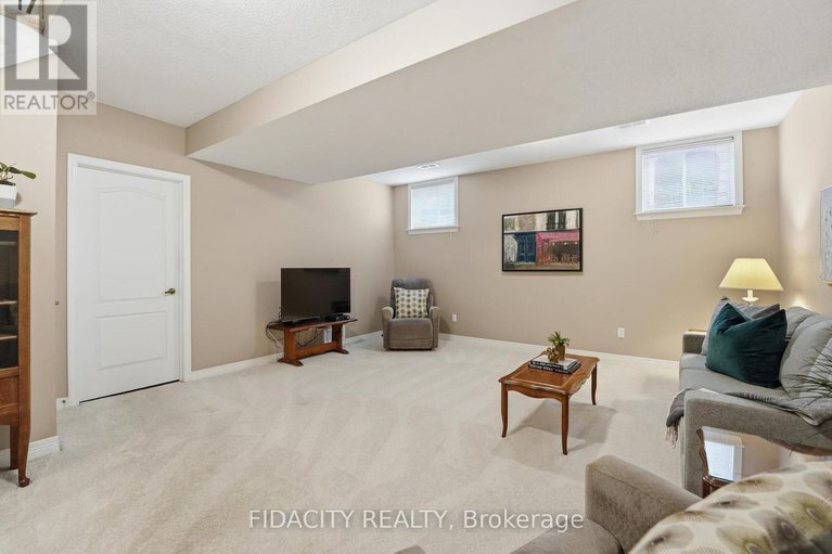 29673892/31-sable-run-drive/stittsville-central/ottawa/ontario/K2S1W8_28