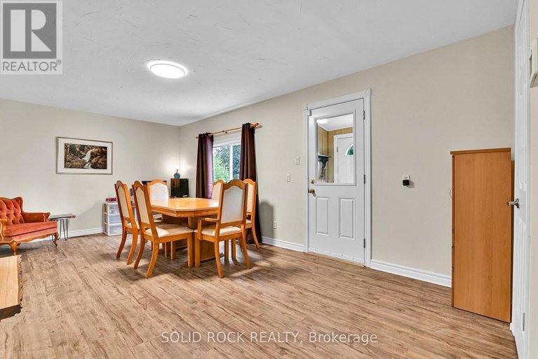 28730469/7893-lawrence-street/vernon/ottawa/ontario/K0A3J0_4