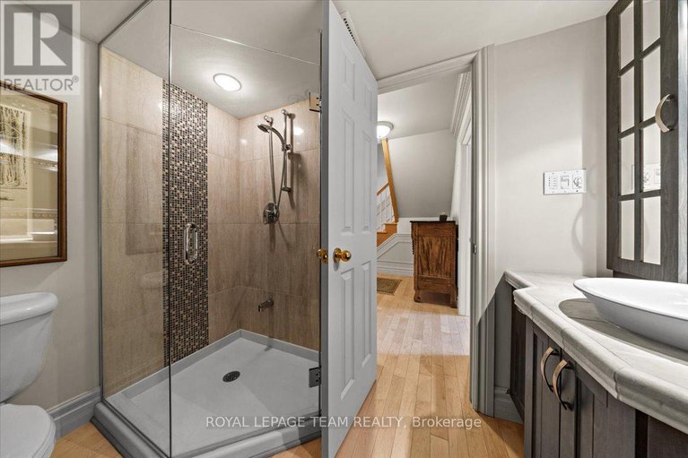 28557044/14-27-forsyth-lane/crystal-beach/ottawa/ontario/K2H9H2_21