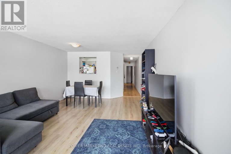 29358160/37g-robinson-avenue/sandy-hill/ottawa/ontario/K1N8N8_12