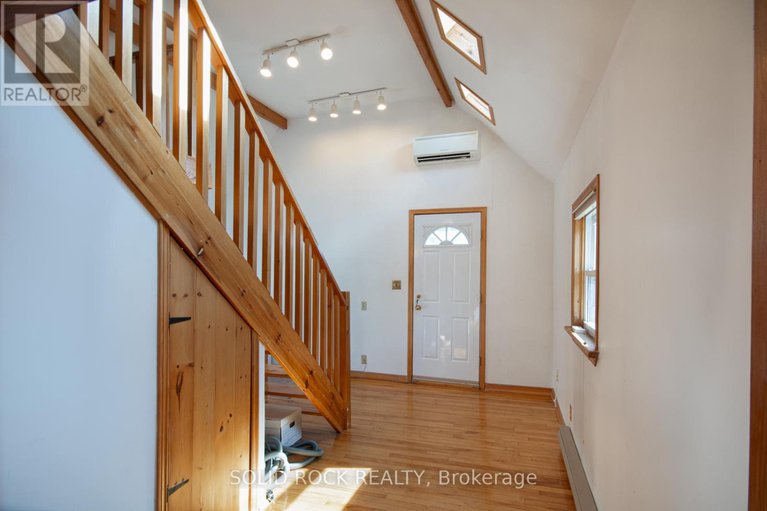 28932806/25-champagne-avenue-s/west-centre-town/ottawa/ontario/K1S4P1_22