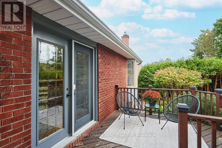 28891656/14-roundhay-drive/manordale/ottawa/ontario/K2G1B5_30