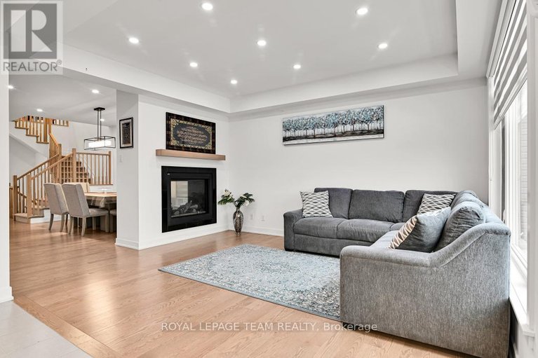 29469522/912-duxbury-lane/riverside-southgloucester-glen/ottawa/ontario/K4M0M2_7