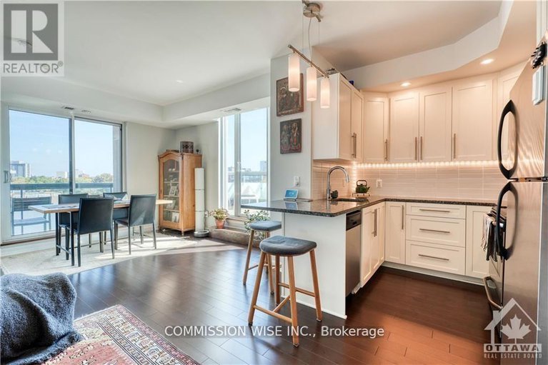 27987955/915-238-besserer-street/sandy-hill/ottawa/ontario/K1N6B1_9