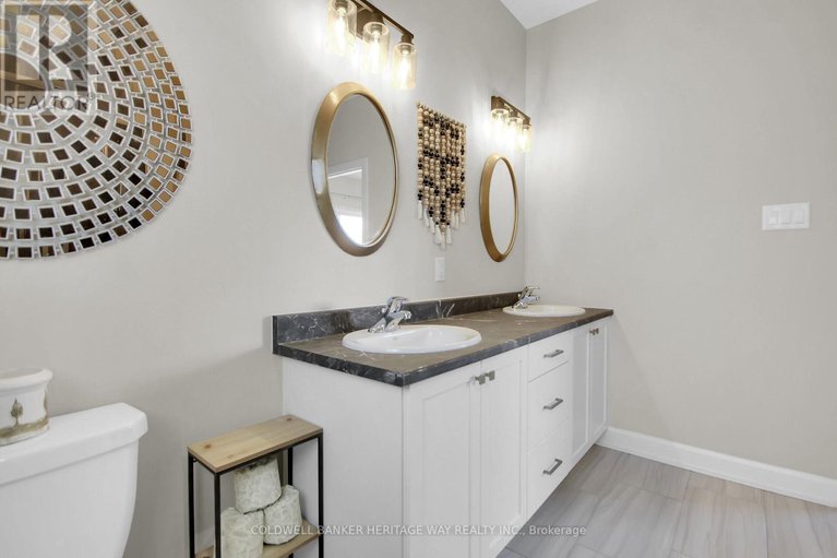 29034500/218-owen-lucas-street/mcnabbraeside-twps/mcnabbraeside/ontario/K7S3G8_31