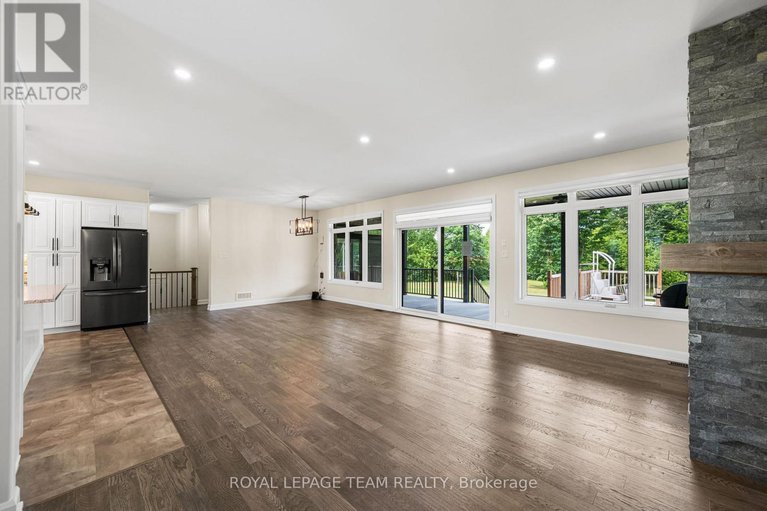 28362636/2500-kearns-way/osgoode-twp-north-of-reg-rd-6/ottawa/ontario/K4P1R9_7