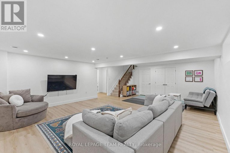 29015594/248-shinny-avenue/emerald-meadowstrailwest/ottawa/ontario/K2V0B9_29