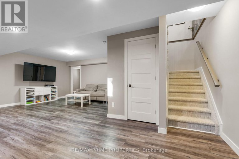 29399730/208-filion-street/embrun/russell/ontario/K0A1W0_33