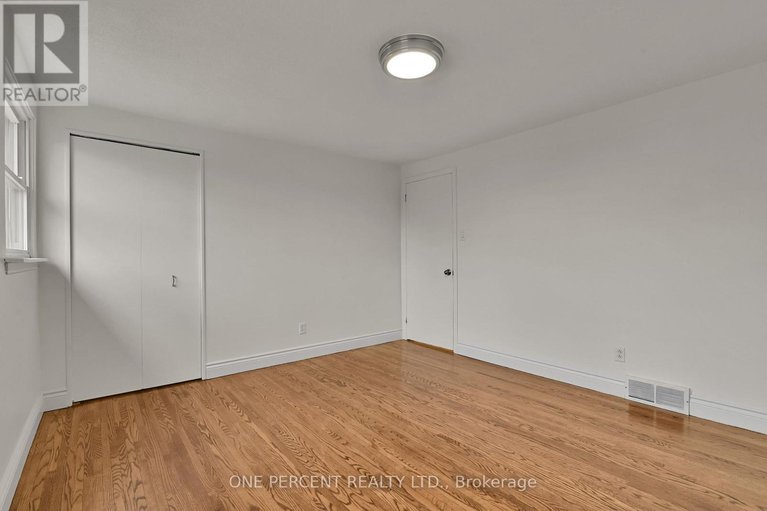 29090640/5-parkridge-crescent/blackburn-hamlet/ottawa/ontario/K1B3E6_17