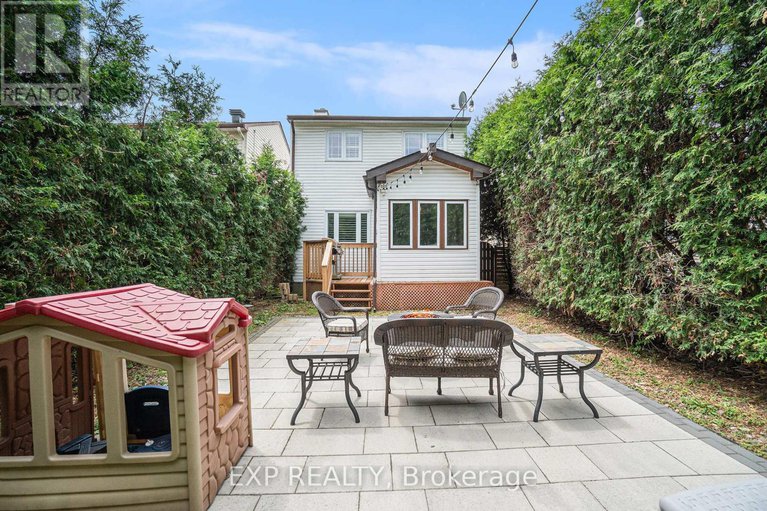 28430492/5-benlark-road/on-the-green/ottawa/ontario/K2J2L5_38