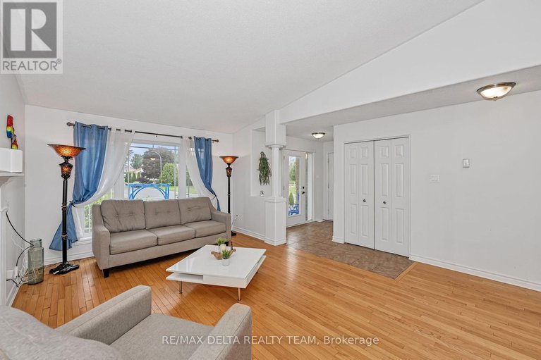 28595130/400-centenaire-street/embrun/russell/ontario/K0A1W0_9