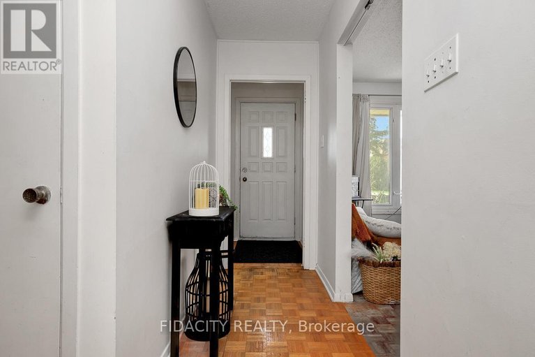 29664921/2336-ogilvie-road/beacon-hill-north/ottawa/ontario/K1J7N6_3