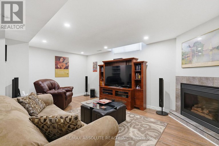 29579178/759-montcrest-drive/fallingbrookridgemount/ottawa/ontario/K4A2N1_31