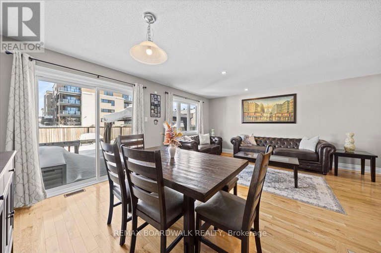 29414460/2424-marble-crescent/town-of-rockland/clarence-rockland/ontario/K4K1P6_17