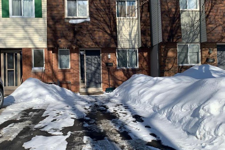 29363449/2991-olympic-way/blossom-parkleitrim/ottawa/ontario/K1T1Y3_2