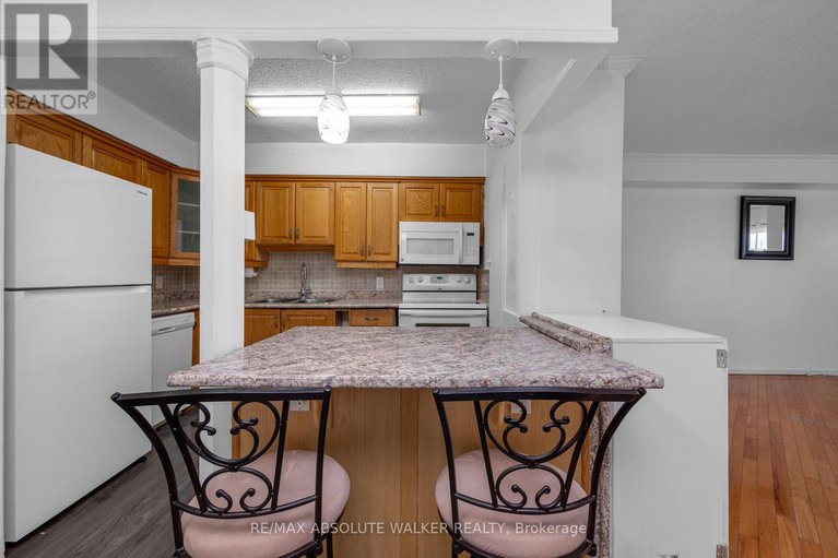 28617680/1606-158c-mcarthur-avenue/vanier/ottawa/ontario/K1L8E7_8
