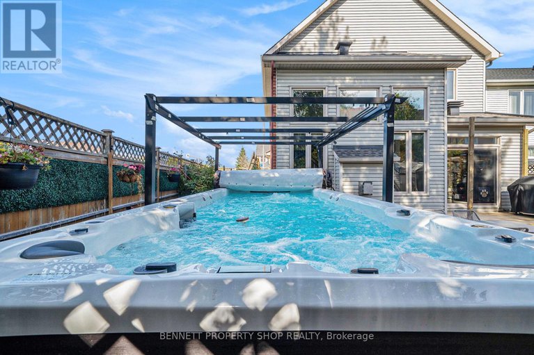 28963476/167-portrush-avenue/longfields/ottawa/ontario/K2J5J4_21