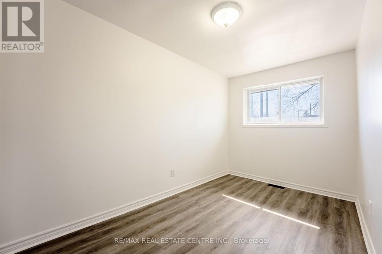 29227015/231-perth-street/brockville/brockville/ontario/K6V5E7_18