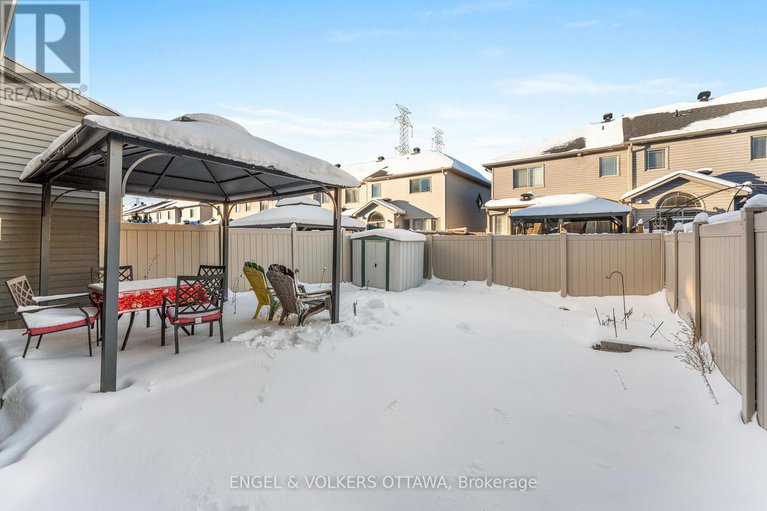 29192697/622-moorpark-avenue/emerald-meadowstrailwest/ottawa/ontario/K2M0B6_36