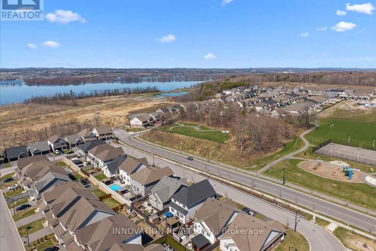 29669052/664-baie-des-castors-street/camelot/ottawa/ontario/K4A1J4_46