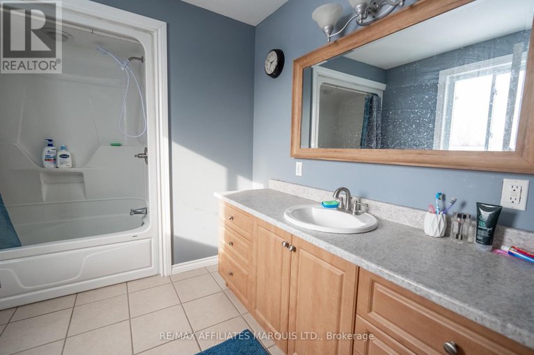 29352960/13981-anderson-road/south-stormont-osnabruck-twp/south-stormont/ontario/K0C1X0_31