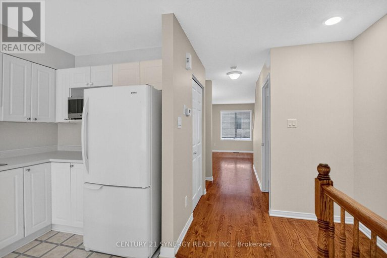 29074489/21-scout-street/central-park/ottawa/ontario/K2C4B9_16