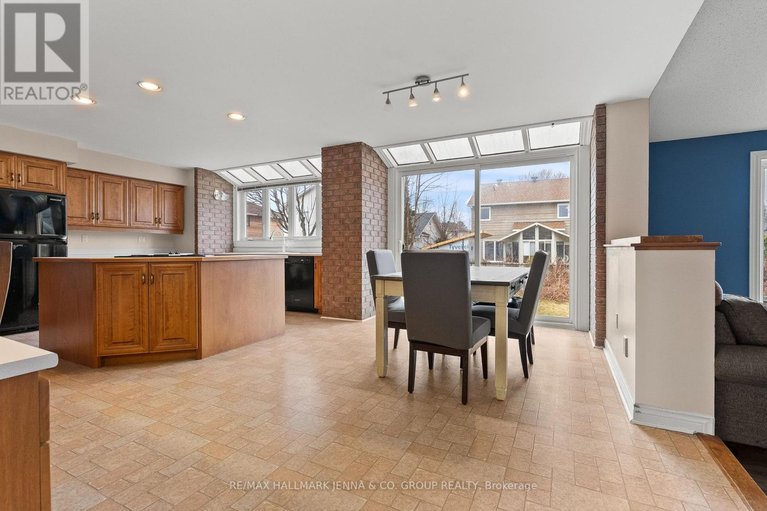 29601661/14-holly-ridge/stittsville-central/ottawa/ontario/K2S1C9_15