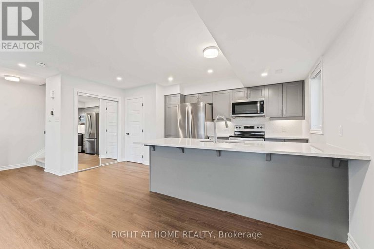 28970786/721-rouncey-road/emerald-meadowstrailwest/ottawa/ontario/K2V0S5_14