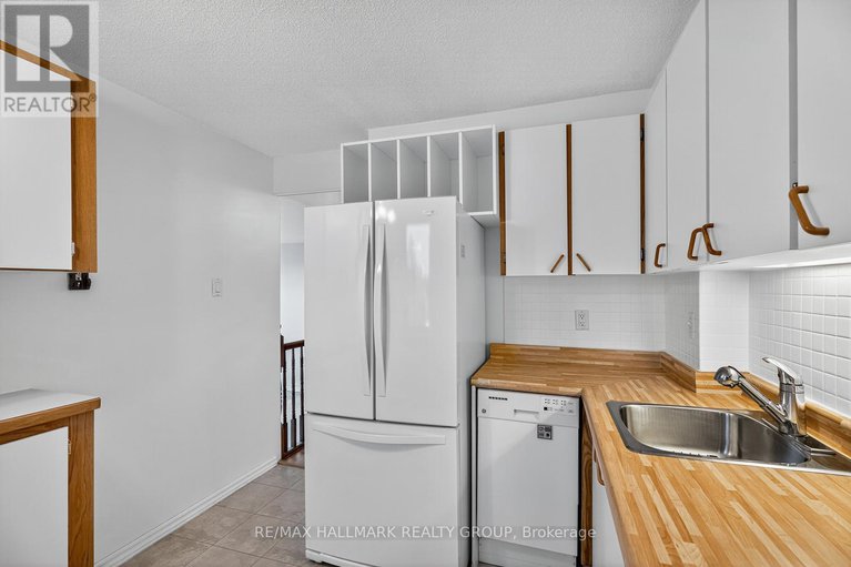 28916284/304-915-elmsmere-road/beacon-hill-south/ottawa/ontario/K1J8H8_26