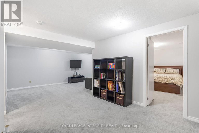 28899547/13-elm-avenue/village-of-russell/russell/ontario/K4R1B3_21