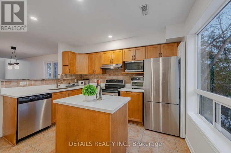 29374980/20-376-wiffen-private/westcliffe-estates/ottawa/ontario/K2H1G4_21