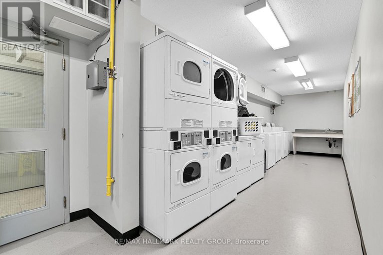 29135225/203-345-centrum-boulevard/bilberry-creekqueenswood-heights/ottawa/ontario/K1E3W9_21