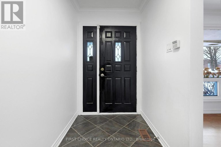 29169954/1753-heron-road/urbandale-acres/ottawa/ontario/K1V6A2_5