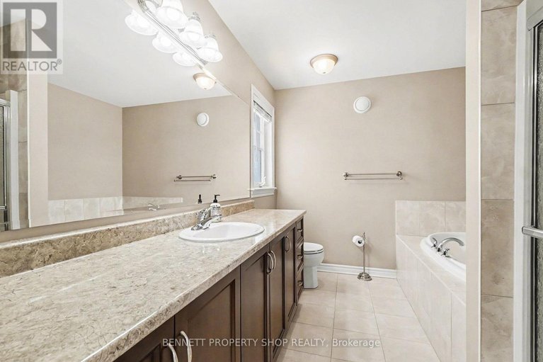 29330582/255-mojave-crescent/stittsville-north/ottawa/ontario/K2S0H6_12