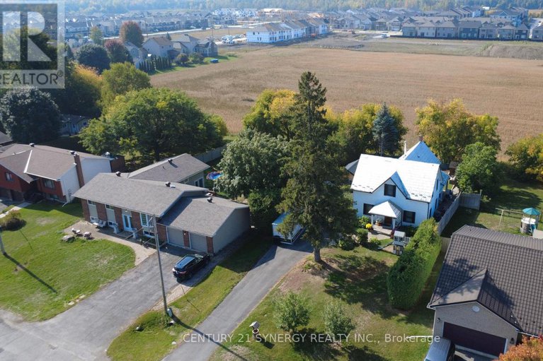 29205114/103-queen-charlotte-street/richmond/ottawa/ontario/K0A2Z0_41