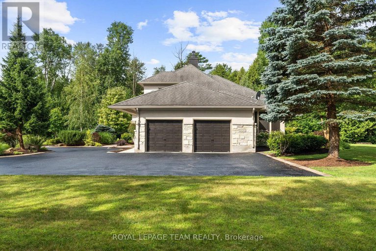 28682471/5811-longhearth-way/manotick-east-to-manotick-station/ottawa/ontario/K4M1M2_47