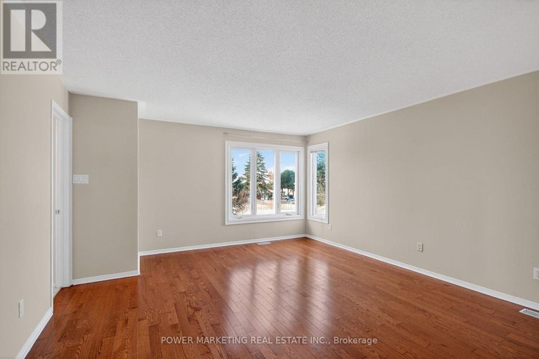 29154682/6410-sablewood-place/chapel-hill/ottawa/ontario/K1C7L7_46